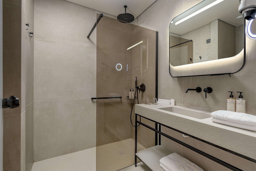 The Ixian Grand and All Suites Adults Only Hotel 65/67
