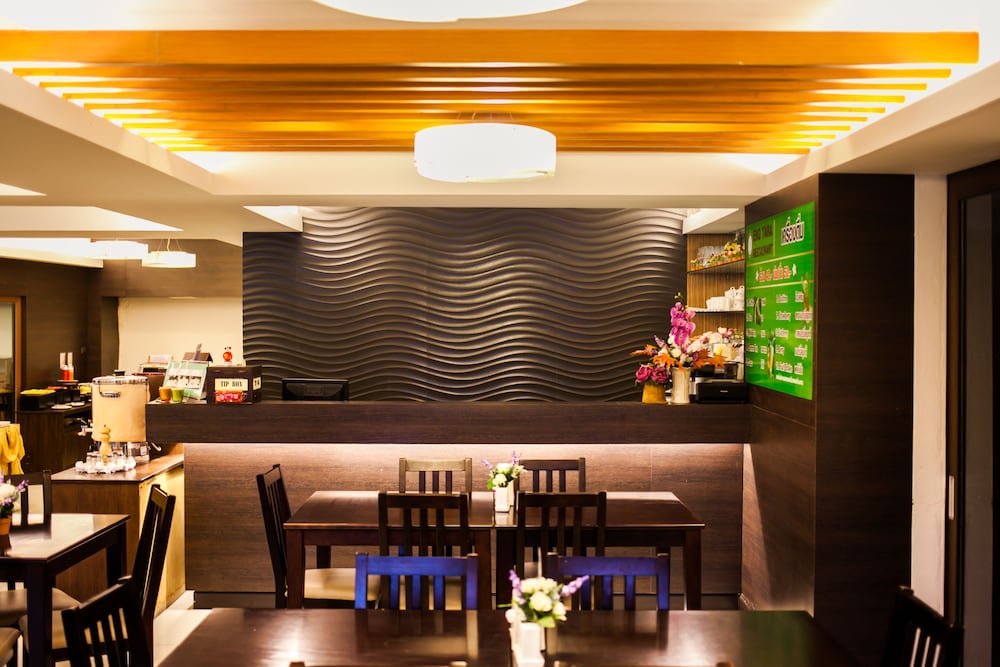 Tara Garden Hotel 37/50