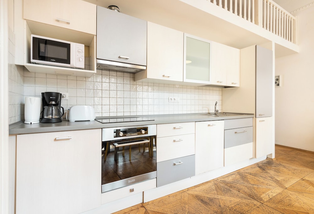 Hybernska Apartments 3/50
