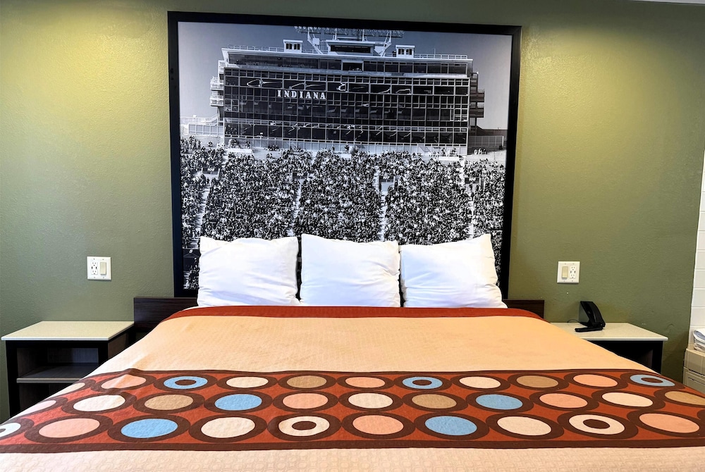 Super 8 By Wyndham Frankfort In 15/20