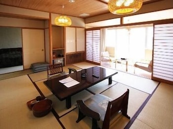 Sadokamoko Onsen Kohanno Yado Yoshidaya 24/44