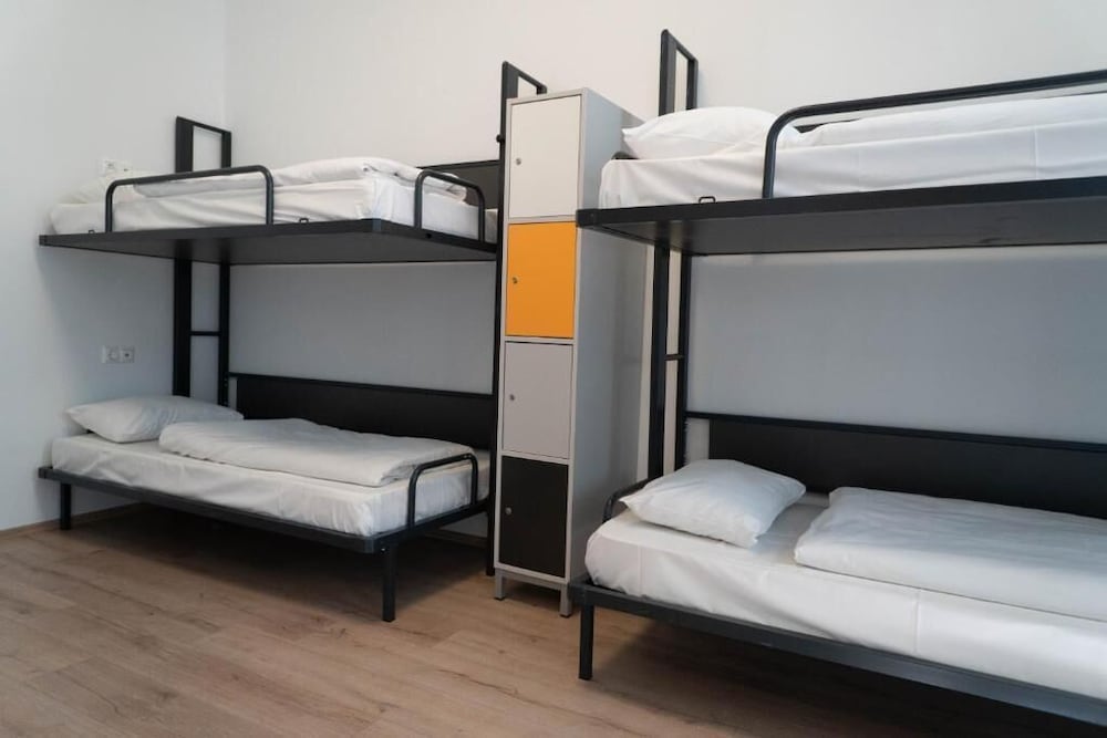MIXED DORM, STANDARD