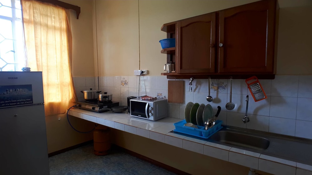 Allamanda Studios And Apartments 43/44