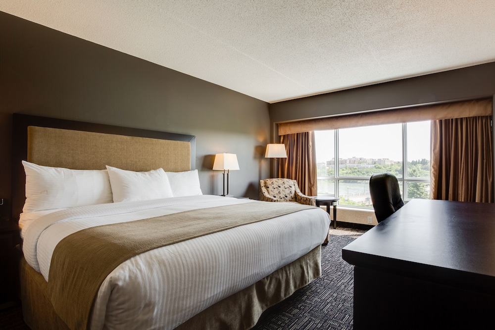 Park Town Hotel 12/67
