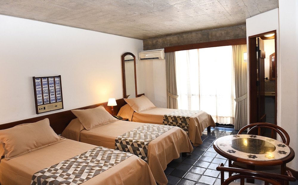Hotel Catharina Paraguacu 26/67