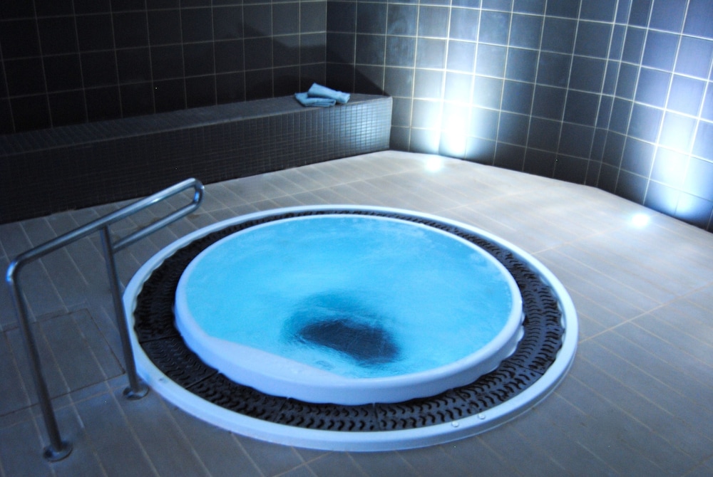 Roc Blanc Hotel & Spa 35/50