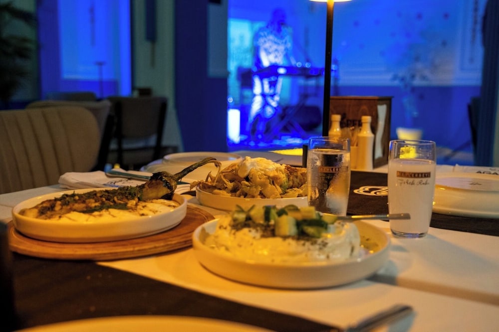 Lopera Beach Hotel 36/50