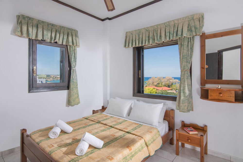 Iliostasi Beach Apartments 10/46