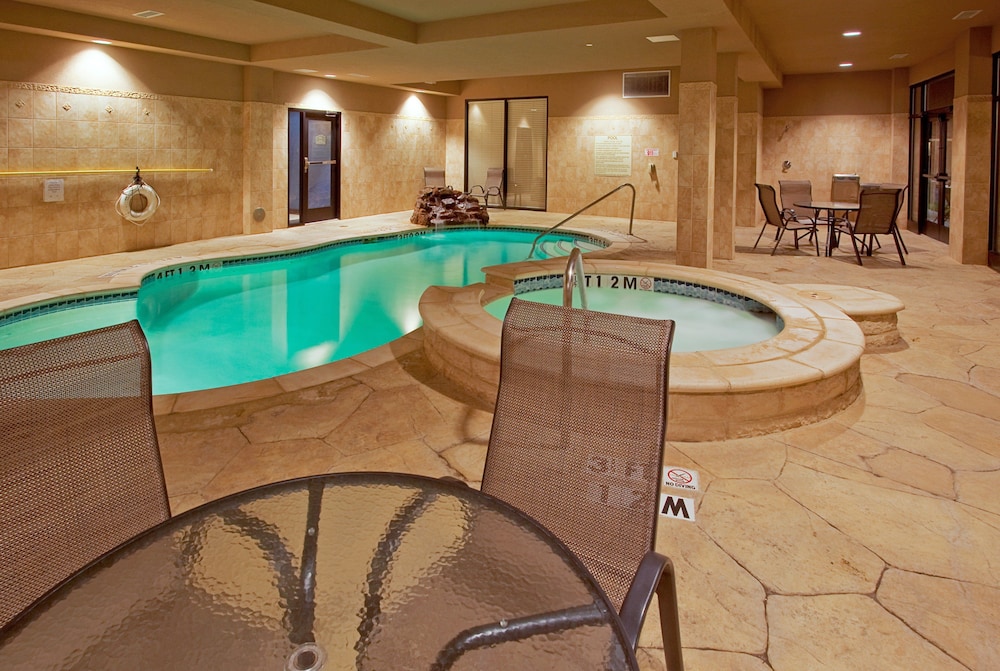 swimming pool spa