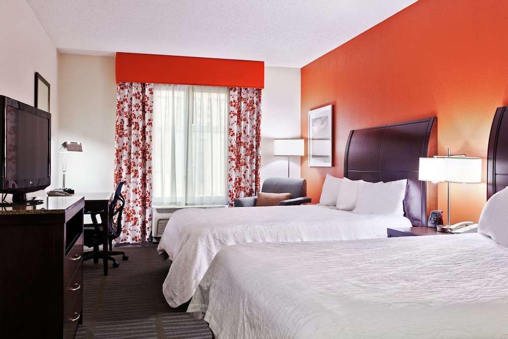 Hilton Garden Inn Springfield 20/55