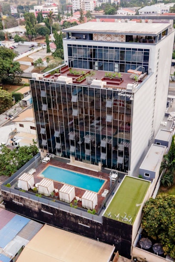 Kwarleyz Residence 1/3