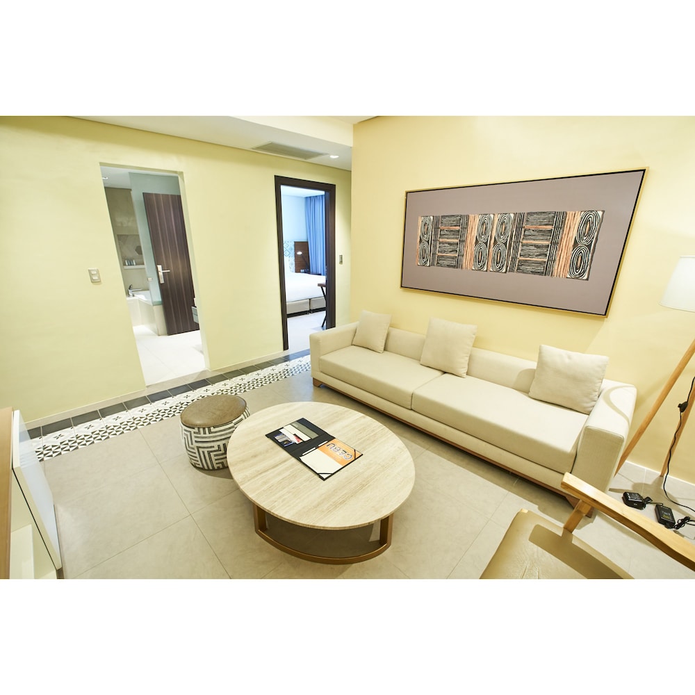 Summit Galleria Cebu 58/74