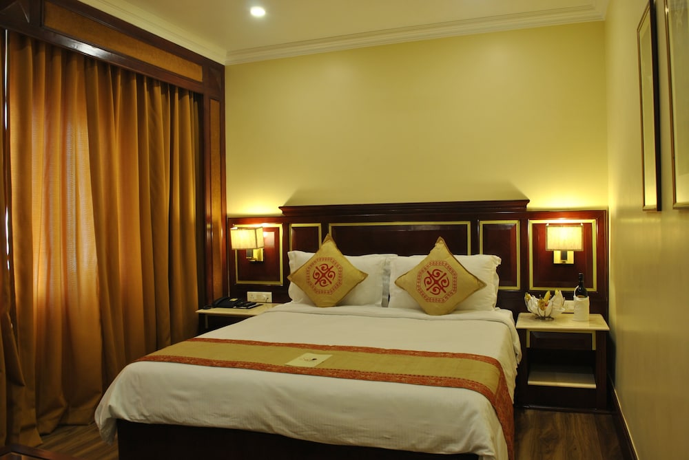 1 BEDROOM, EXECUTIVE, DOUBLE OR TWIN BED