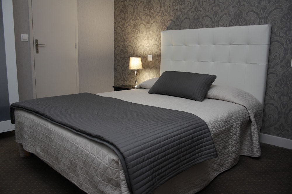 Le Castel Fleuri Hotel 17/61