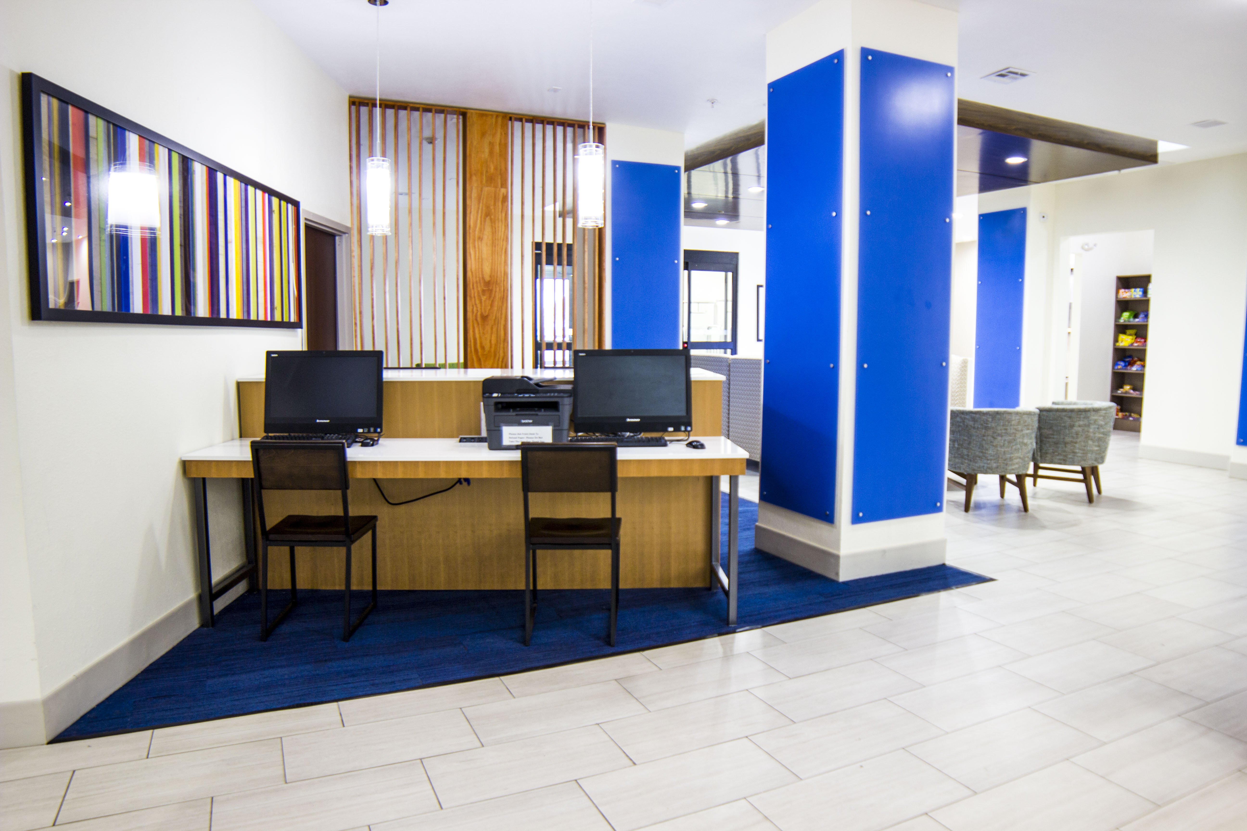 Holiday Inn Express Hotel & Suites Seguin 12/49