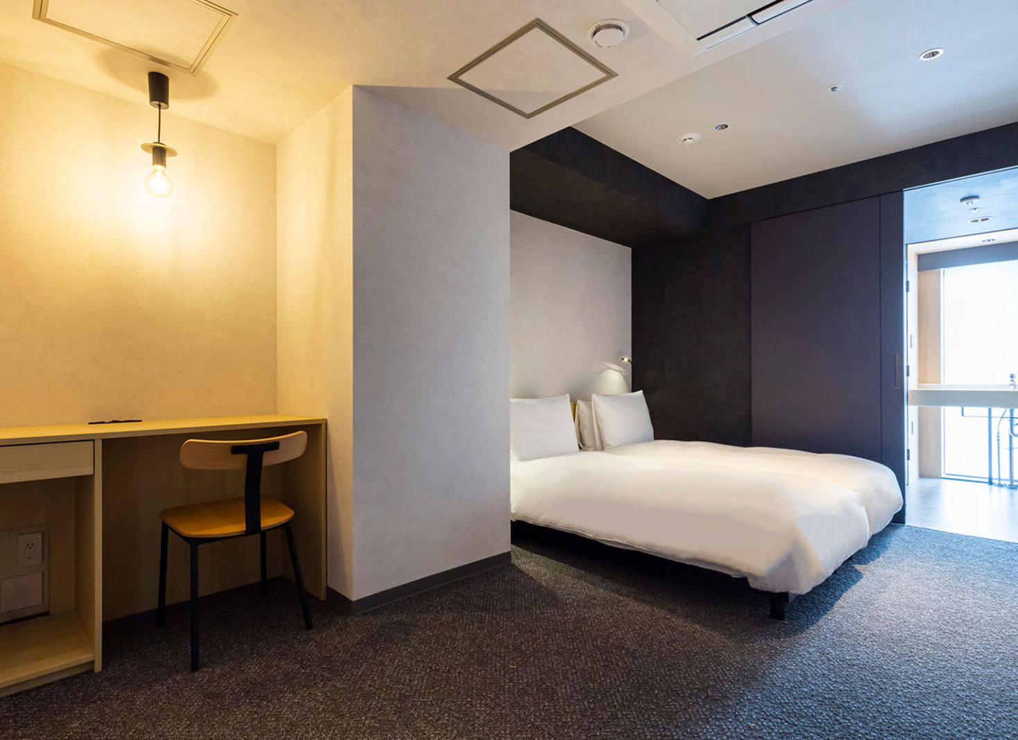 Hollywood, Superior, Twin Beds
