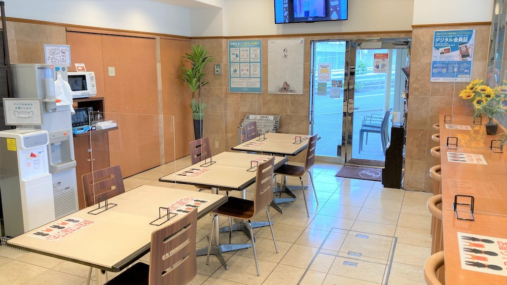 TOYOKO INN OKINAWA NAHA KOKUSAI-DORI MIEBASHI-EKI 54/64