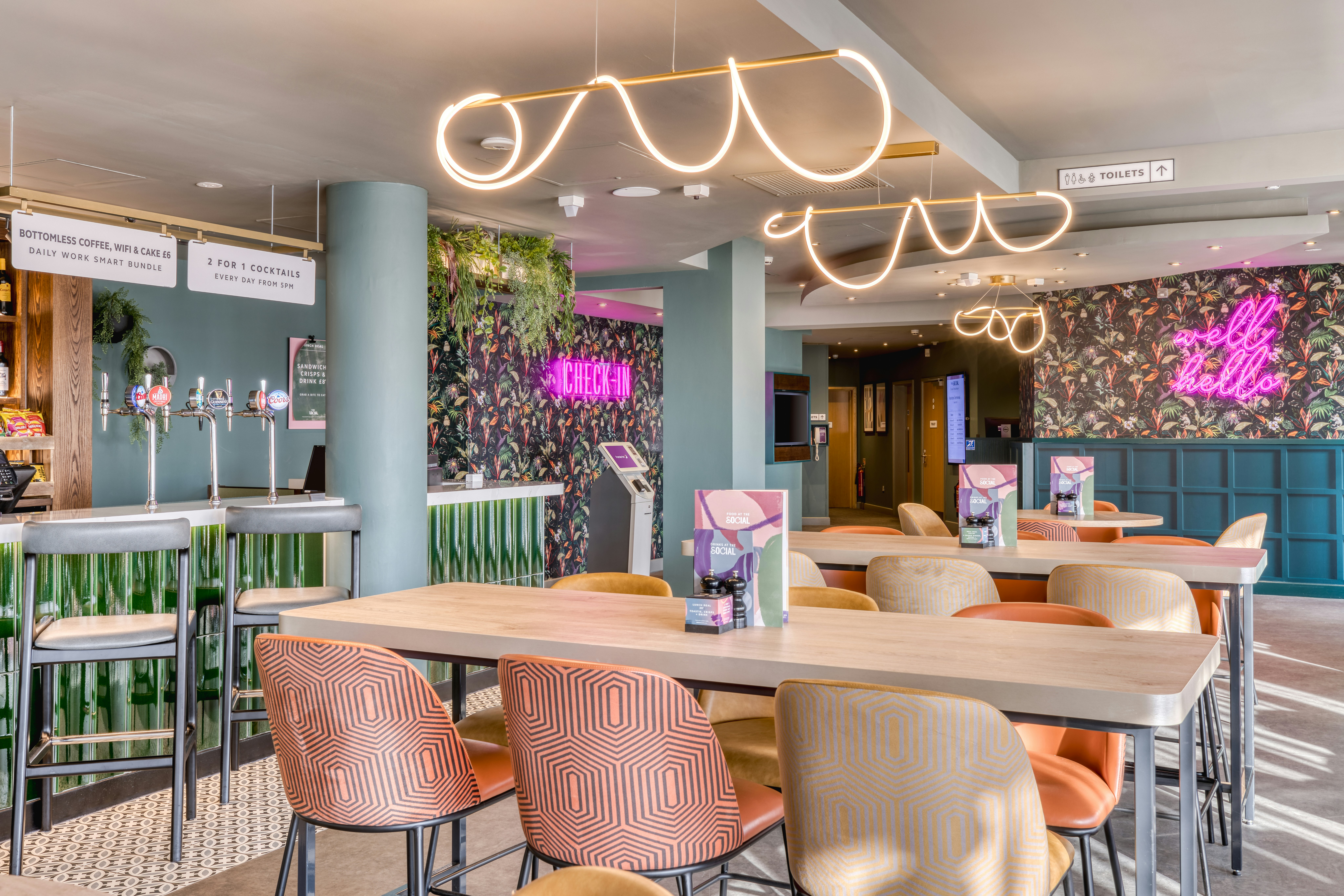 Premier Inn Southampton City Centre West Quay 34/51