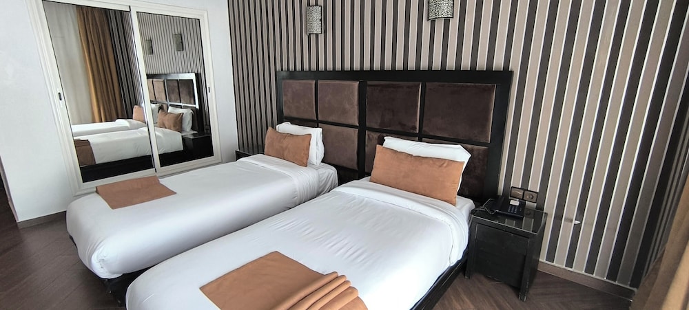 Hotel Swani 7/26