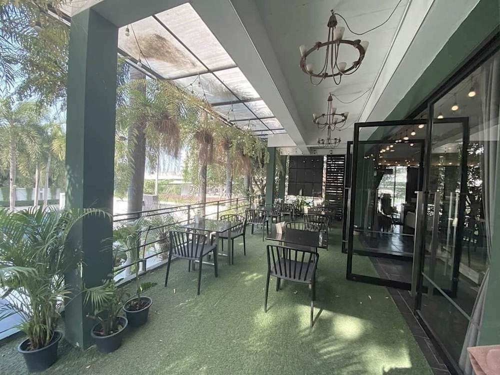 Manita Boutique Hotel 30/50