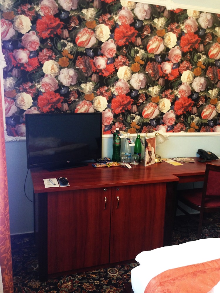 CHATEAU MONTY SPA RESORT 56/69