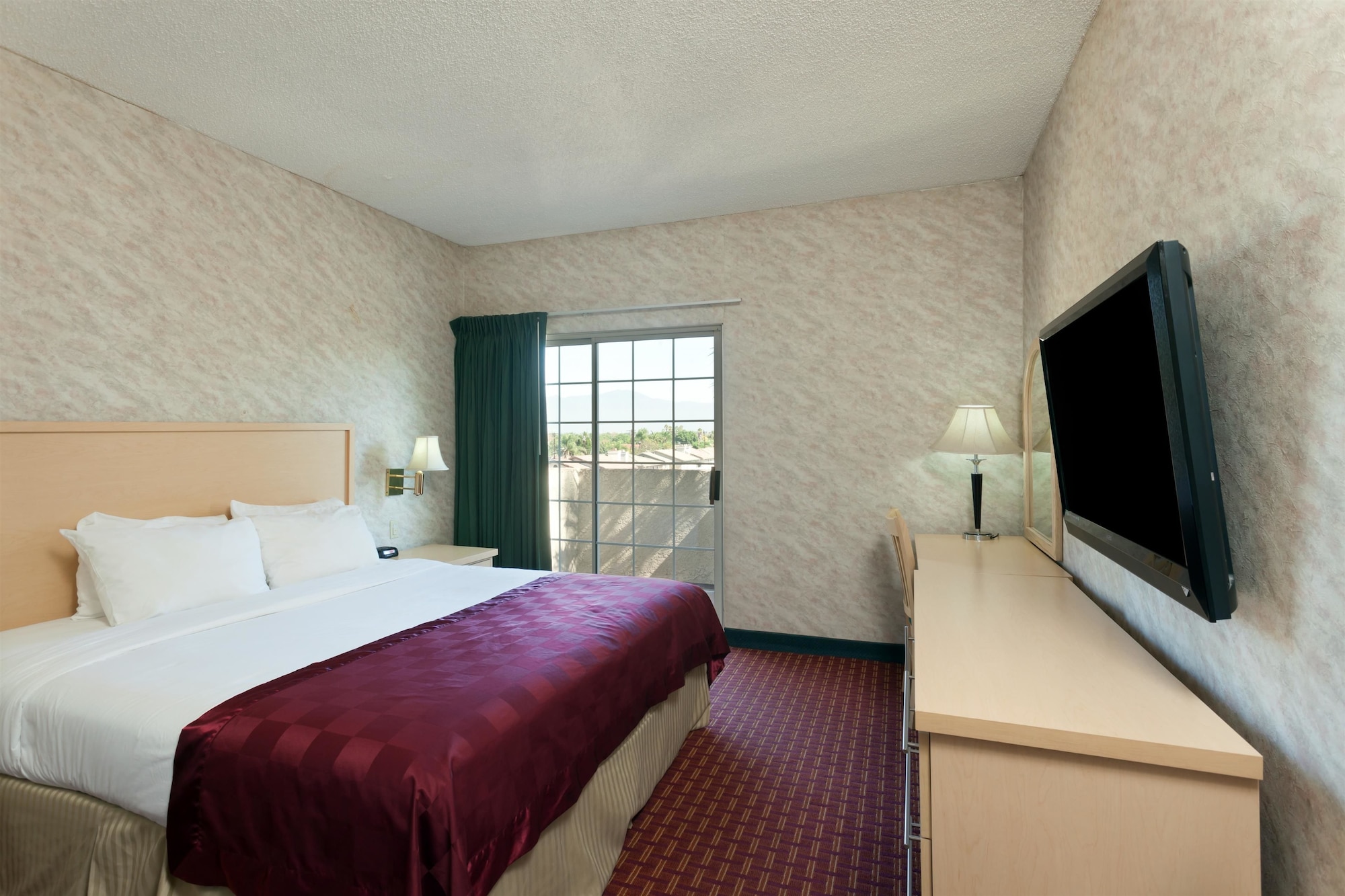 Suite, King Bed
