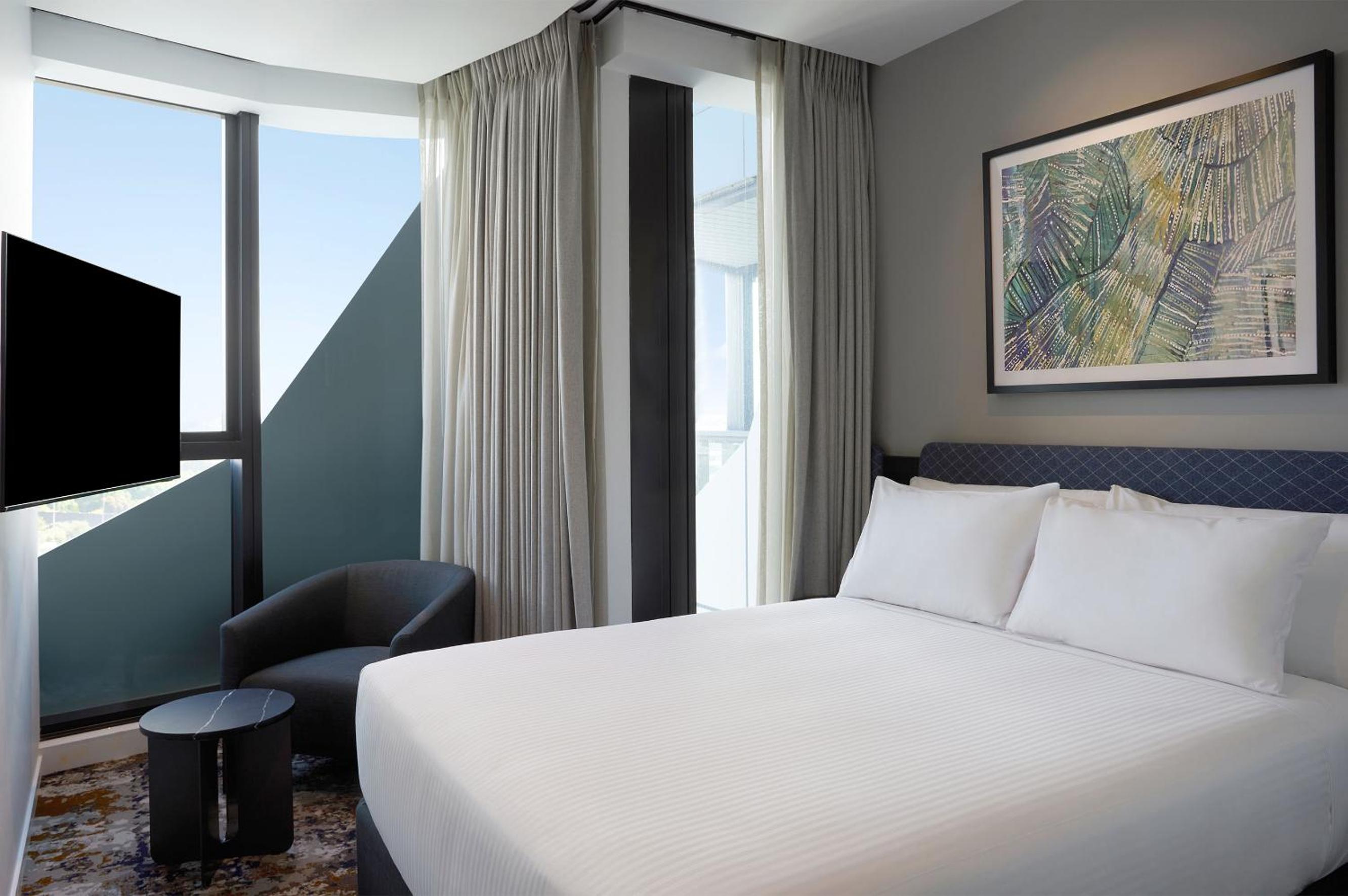 STANDARD, DOUBLE OR TWIN BED