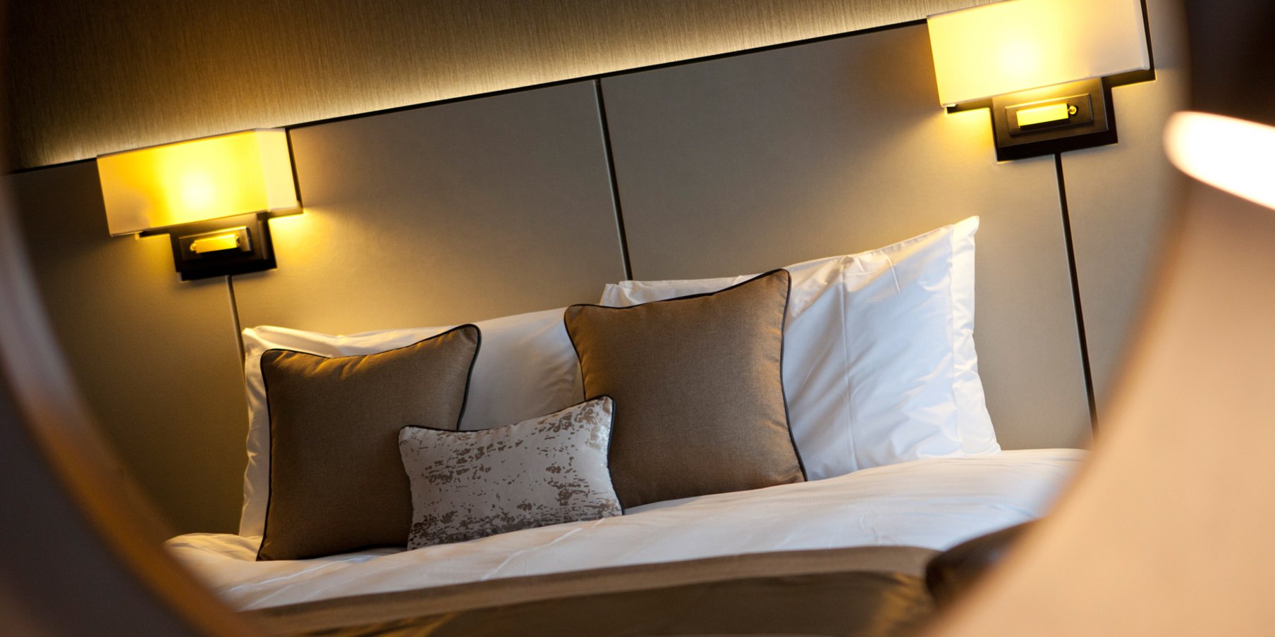 CROWNE PLAZA ABERDEEN AIRPORT 20/50