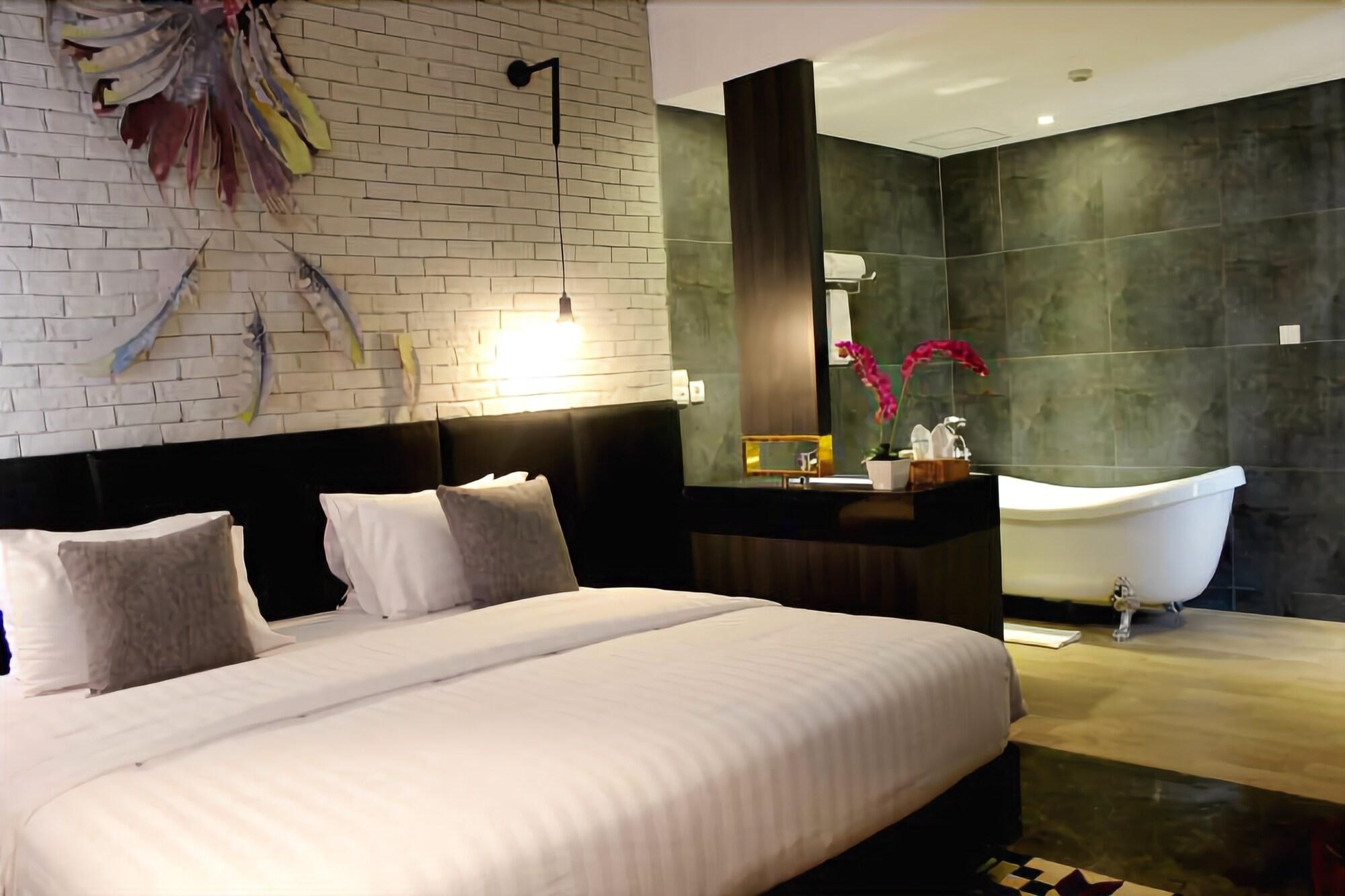 Couleur Hotel Jakarta 9/26