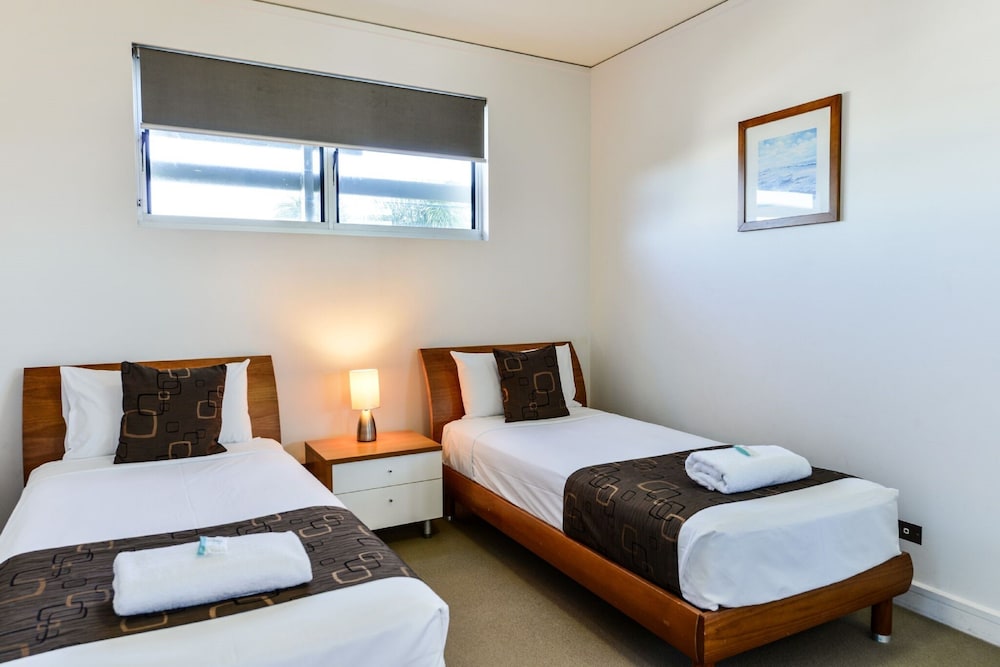 C Bargara Resort 19/73