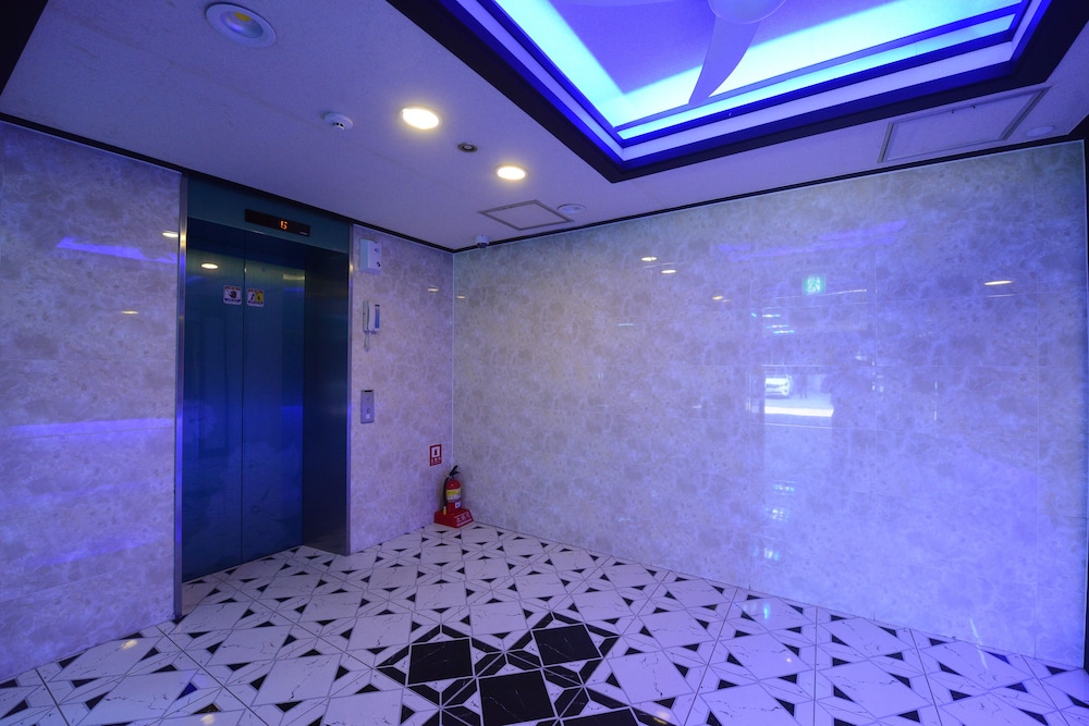 Top Motel 26/50