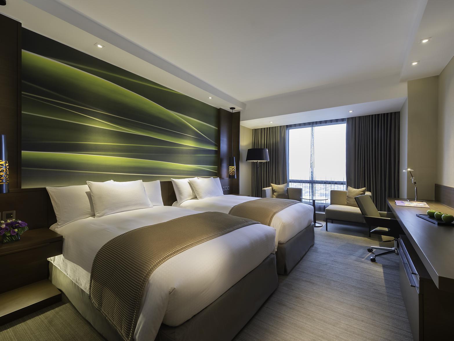 Deluxe, City View, Marco Polo Ortigas Manila 2/3