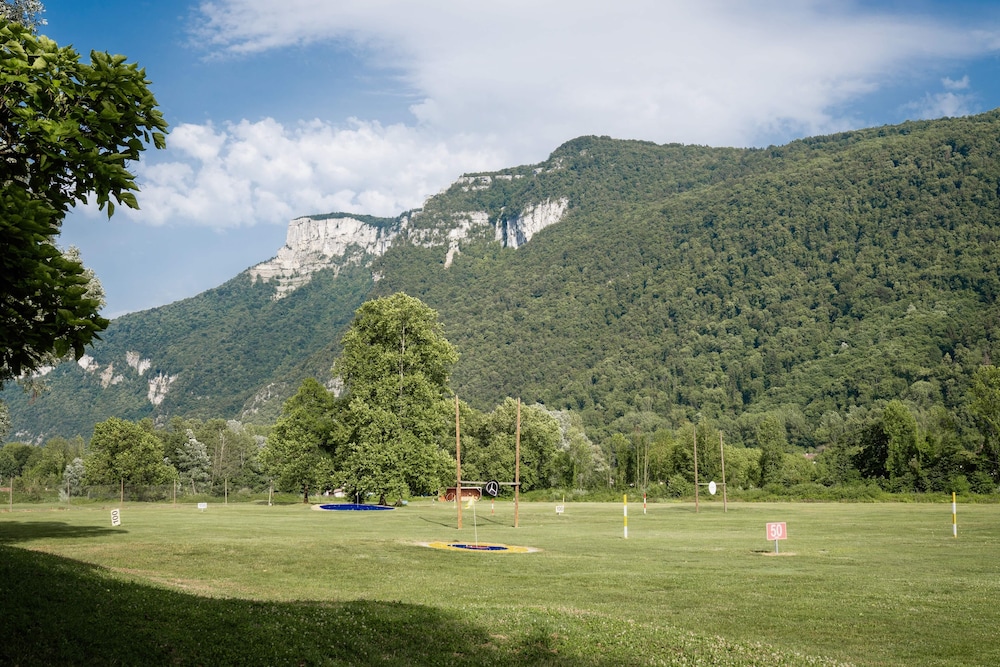 GOLF HOTEL DE GRENOBLE 41/53