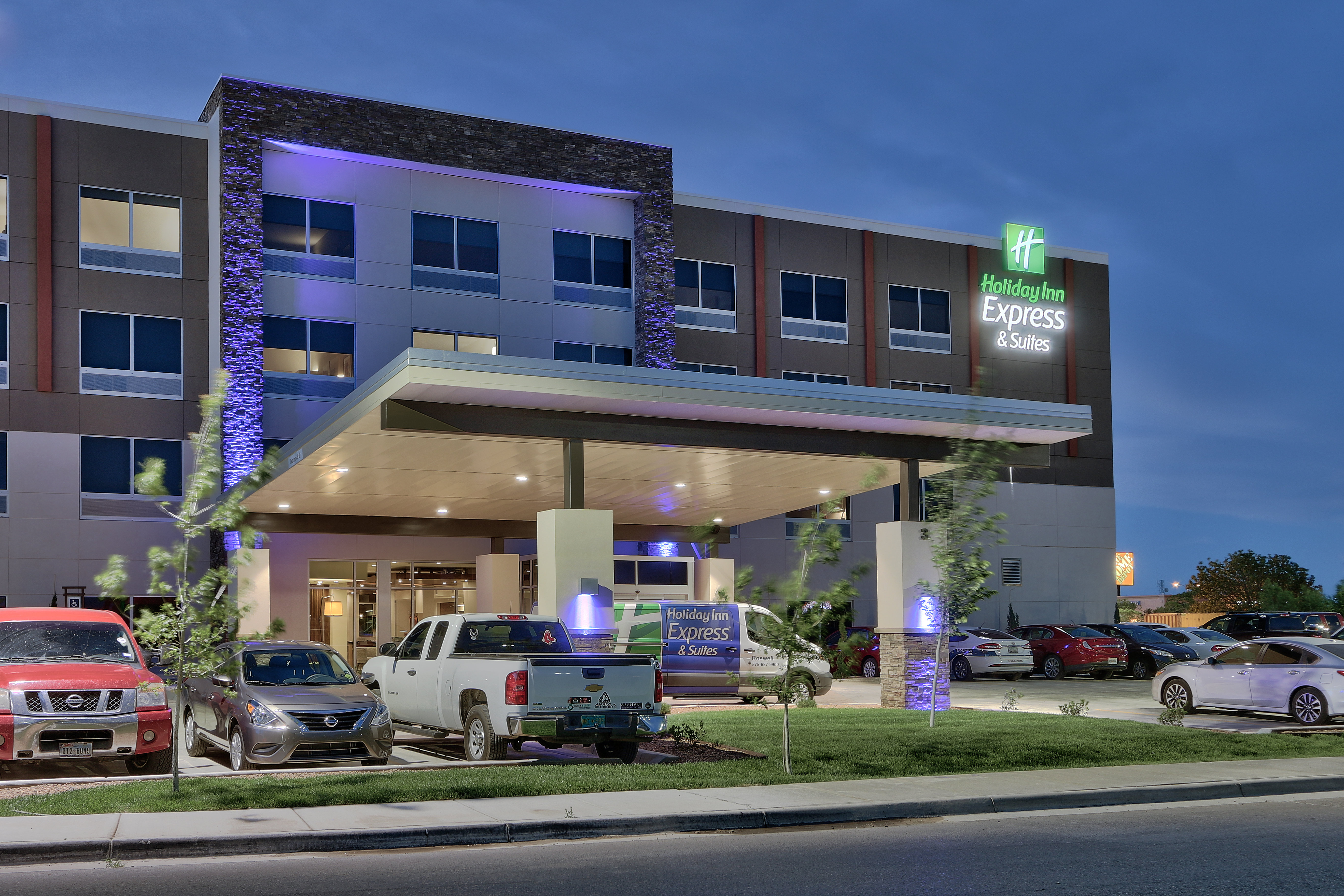 Holiday Inn Express & Suites Roswell 2/68