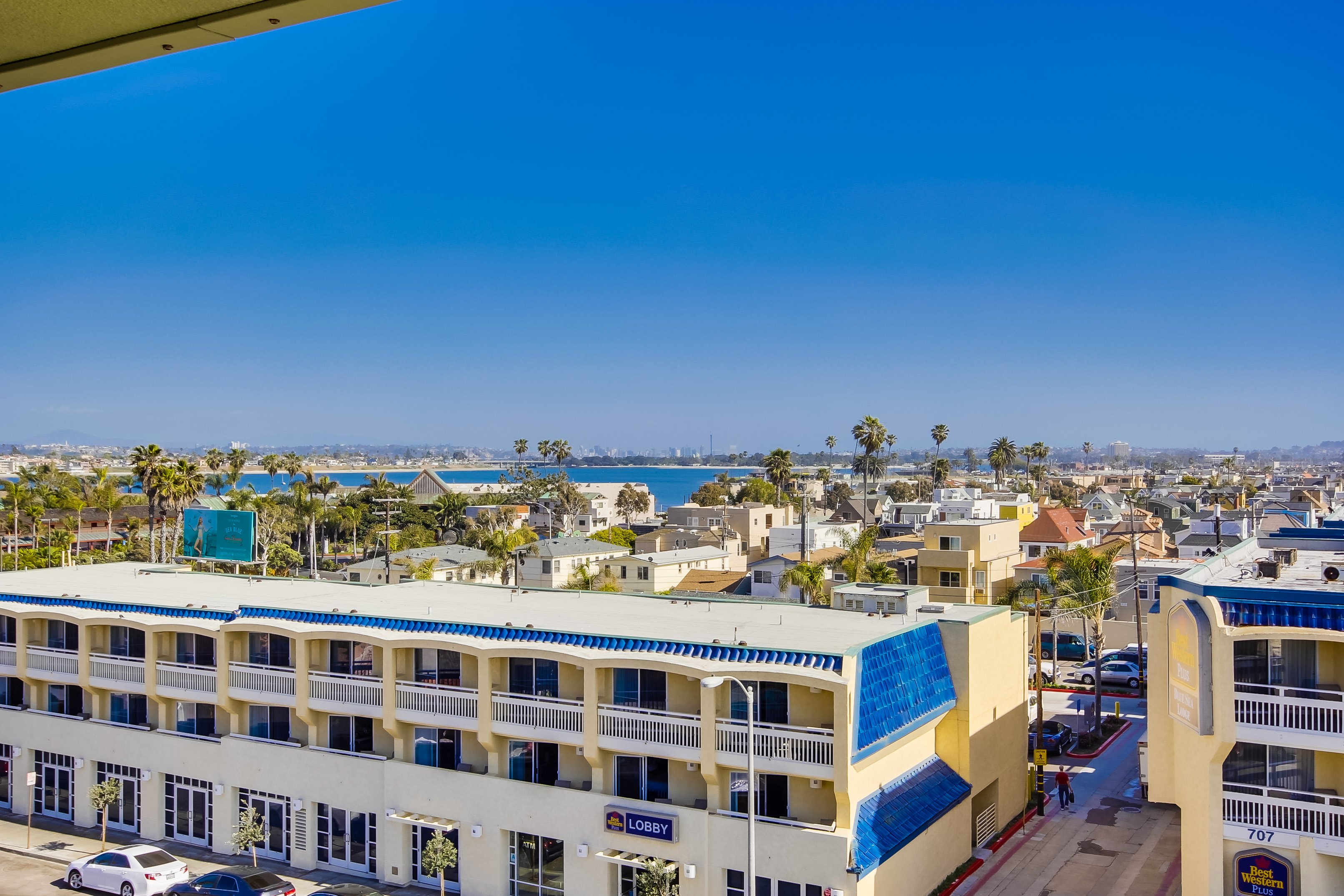 Surfer Beach Hotel 6/59