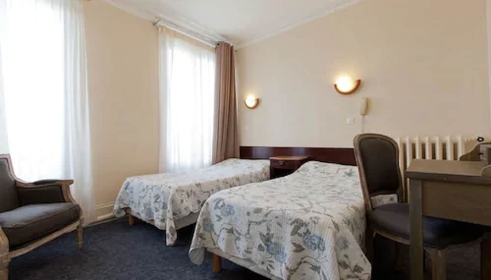 Grand Hotel De L europe 11/51
