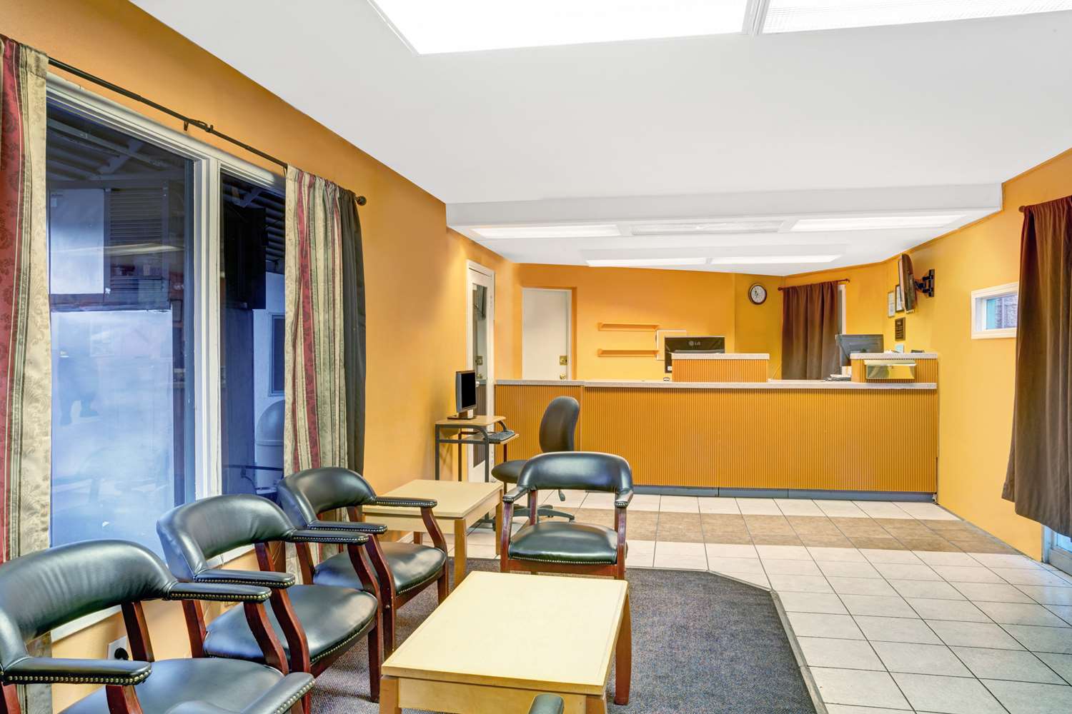 Travelodge By Wyndham Las Vegas 4/31