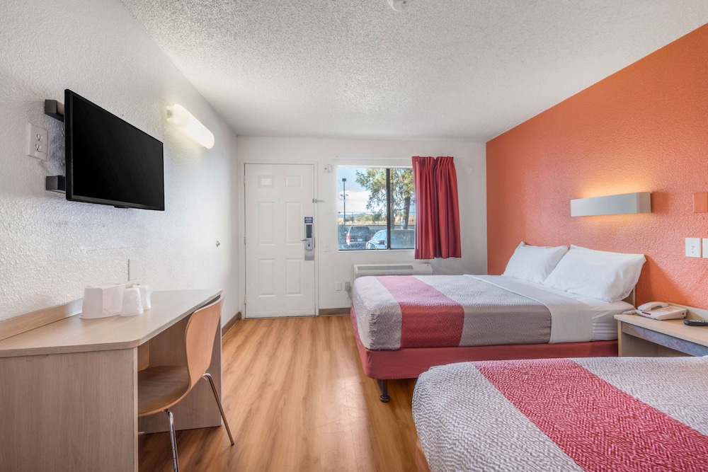 Motel6 Fairfield, CA - North 34/69