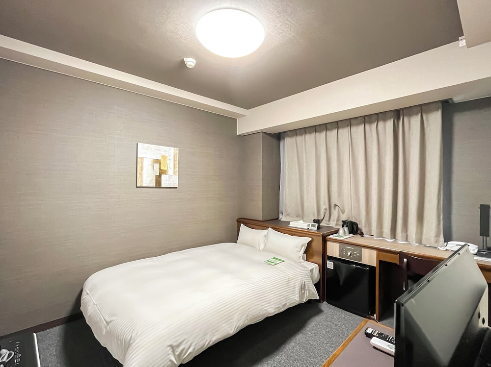 ROOM, DOUBLE BED
