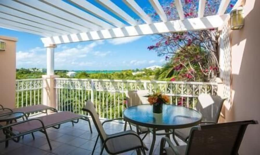 Inn At Grace Bay 14/33