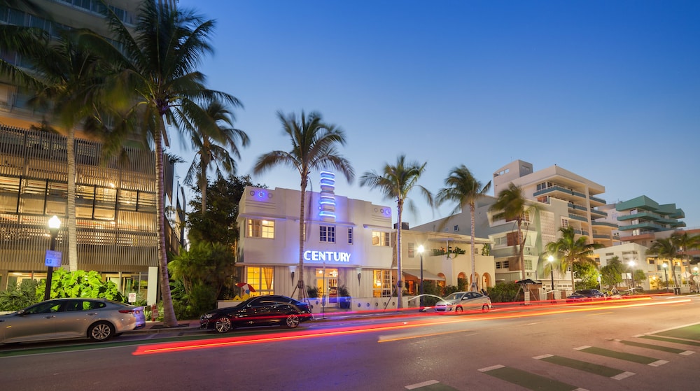 Century Hotel 5/62