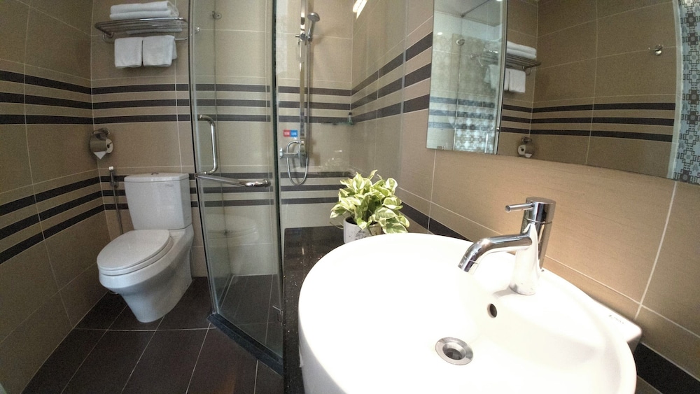 Ngoc Linh Luxury Hotel 48/48