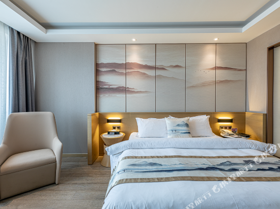 Metropolo Jinjiang Hotels (Fengxian Jinjiang Building) 7/24