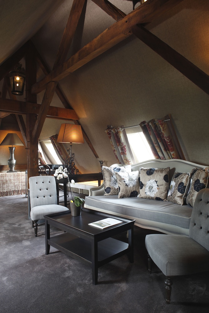 CHATEAU DE FERE HOTEL 22/50