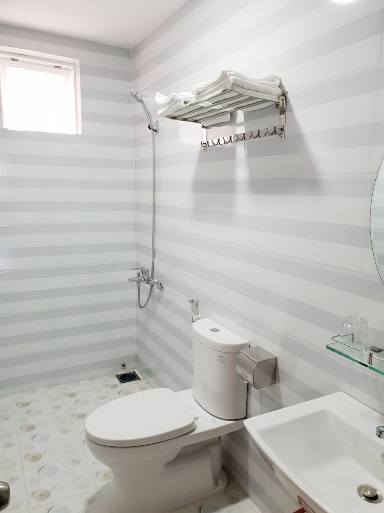 Quy Nhon Center Hotel 34/38