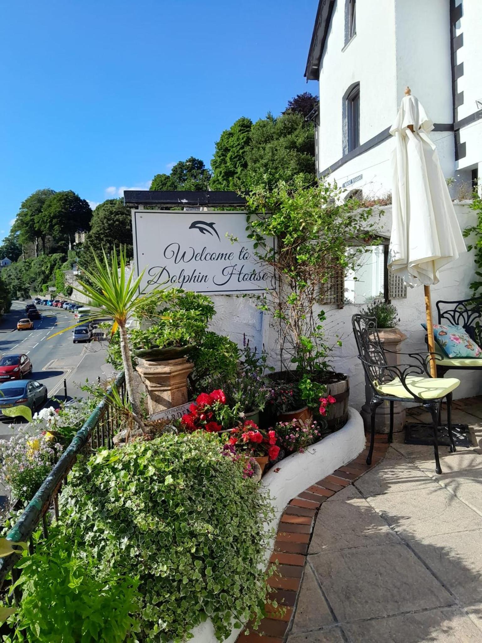 Dolphin Guest House 19/23