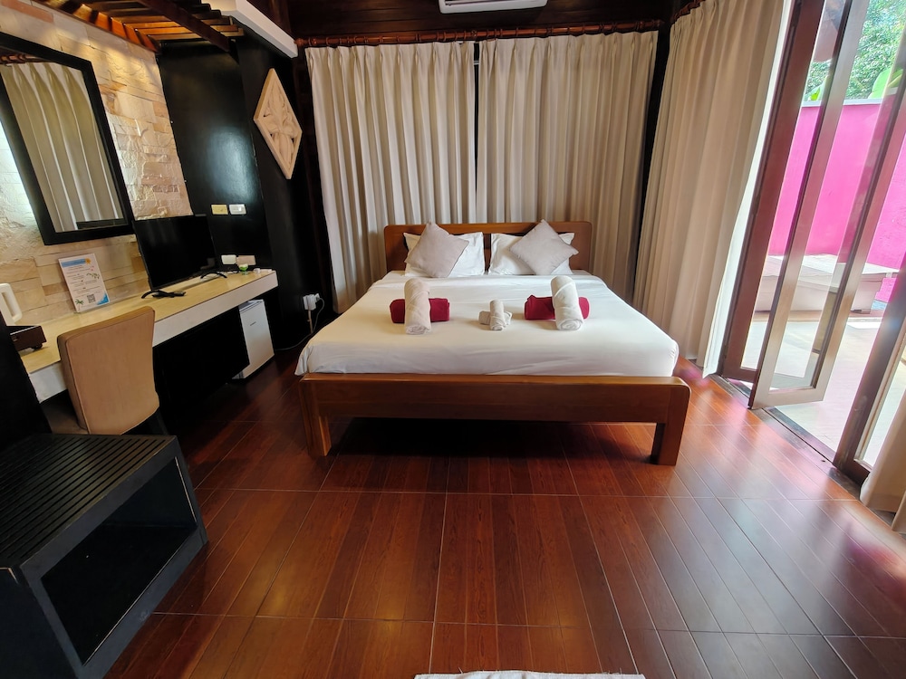 Deluxe, Suite, Villa, King Bed