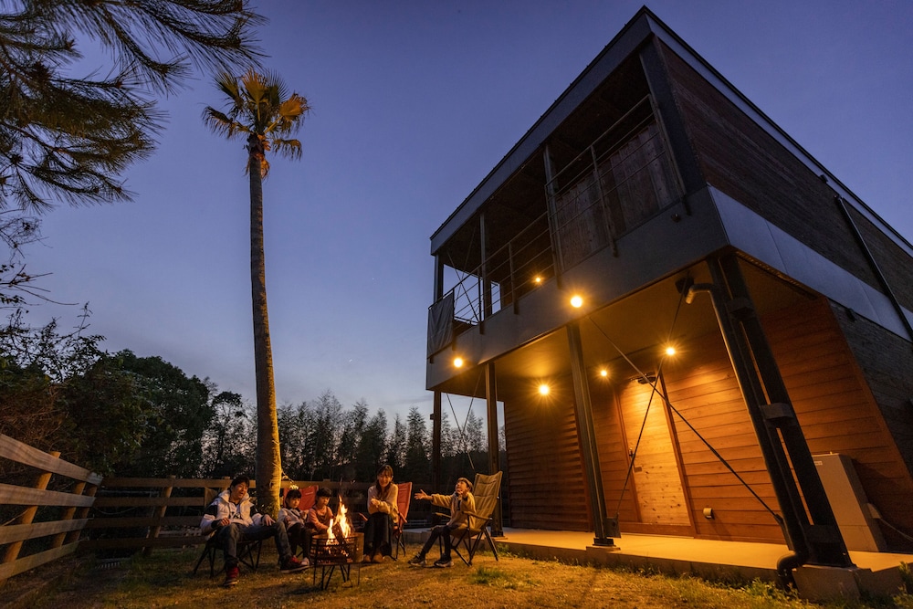 The Retreat 2/50
