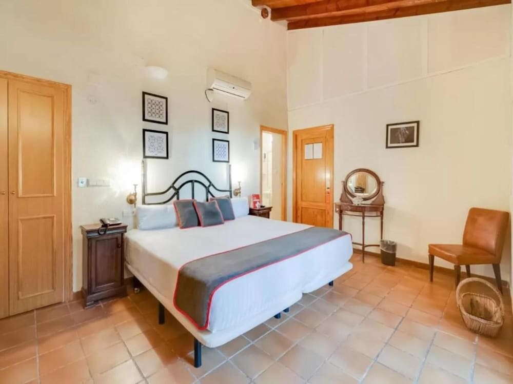 HOTEL TORRE SANT JUAN 11/33