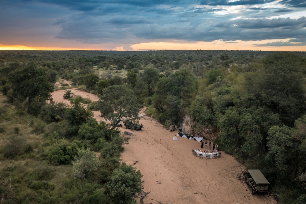 Makumu Private Game Lodge 40/50
